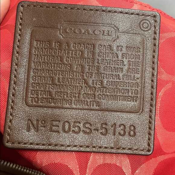 Coach ‘Hamptons’ Leather Carryall - Picture 16 of 16